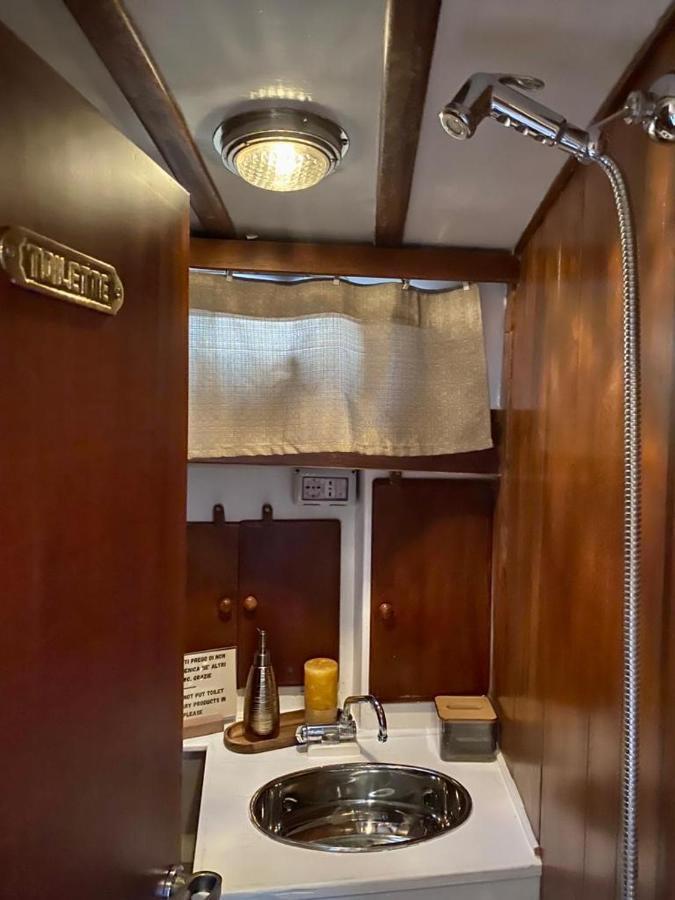 Sailing Nights Boat&Breakfast Hotel Alghero Bagian luar foto