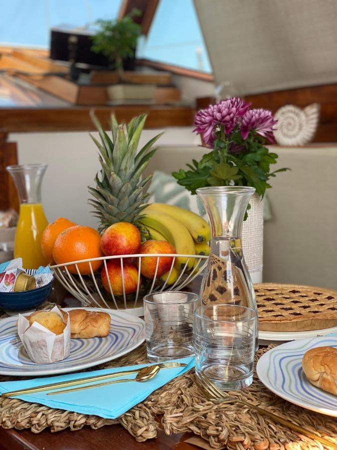 Sailing Nights Boat&Breakfast Hotel Alghero Bagian luar foto
